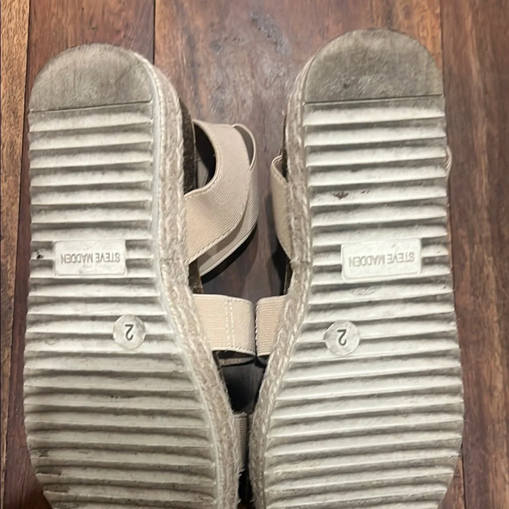 Steve Madden Cream Espadrilles with Minimalist Design Size 2‎